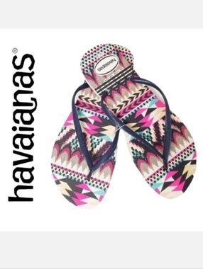 Havaianas Slim Tribal Flip Flop in White & Navy Blue 11